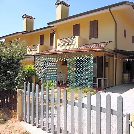 Beautiful For Six People-pool-tv-ac Hotel 4*