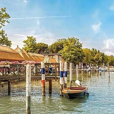 Beautiful For Six People-pool-tv-ac Hotel 4*